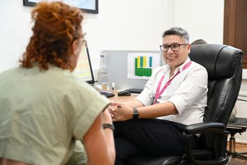 Gespräch zwischen Lehrer und Schüler BELS Gozo